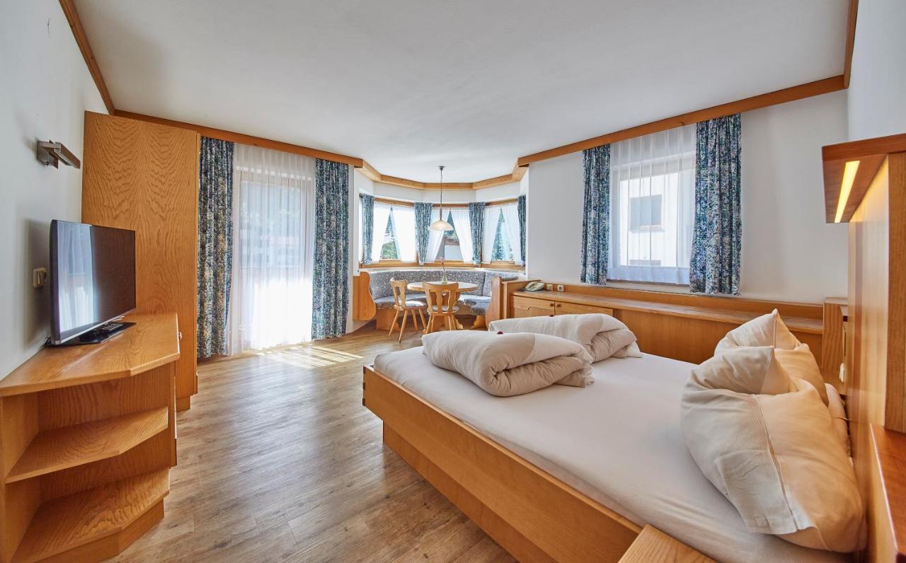 Apart-Hotel Forellenhof Saalbach-Hinterglemm Pokoj fotografie